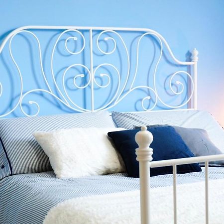 Villa Aurelia - Seafront Apartment With Terrace كوارتو سانتيلينا المظهر الخارجي الصورة