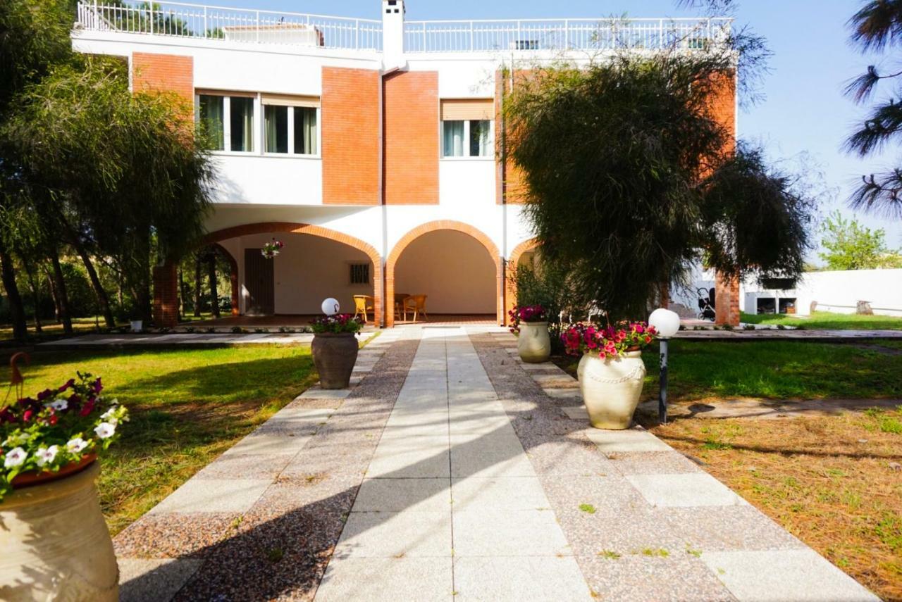 Villa Aurelia - Seafront Apartment With Terrace كوارتو سانتيلينا المظهر الخارجي الصورة