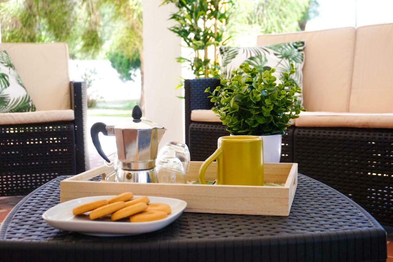 Villa Aurelia - Seafront Apartment With Terrace كوارتو سانتيلينا المظهر الخارجي الصورة